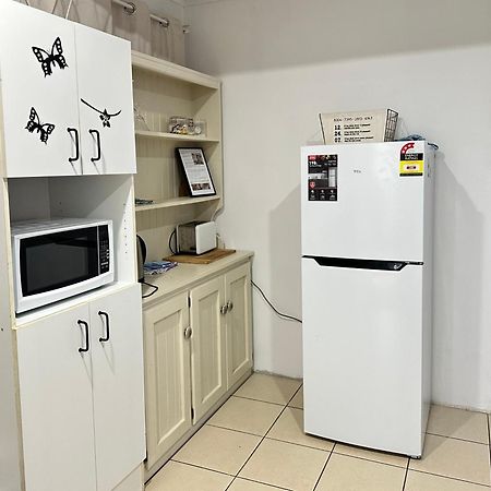 Zen Escape Guest House " Location 2" - Zen Garden Tiny Home, Nooky Studio Brisbane Exterior photo