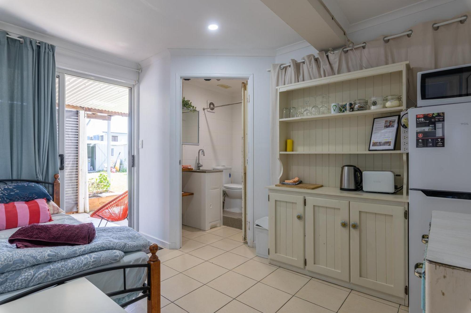 Zen Escape Guest House " Location 2" - Zen Garden Tiny Home, Nooky Studio Brisbane Exterior photo