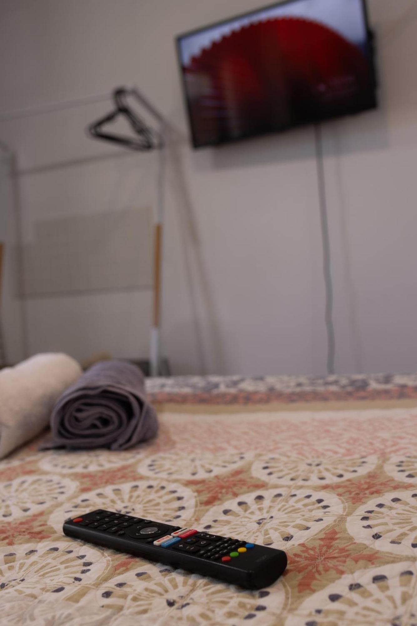 Zen Escape Guest House " Location 2" - Zen Garden Tiny Home, Nooky Studio Brisbane Exterior photo